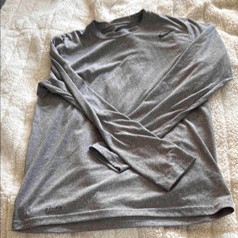 Never Worn Dri fit Nike Heather Gray Long Sleeve Shirt